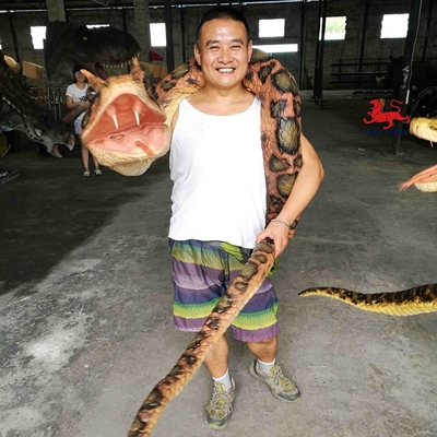 tên