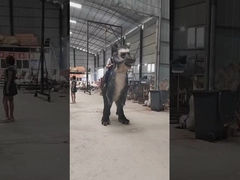Animatronic điều khiển từ xa Dinosaur đi trên trang phục trong lễ hội diễu hành sự kiện